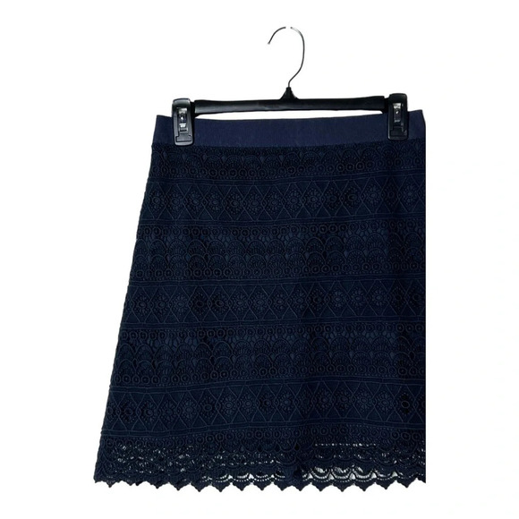 1849. LOFT ALL LACE MINI SKIRT NAVY BLUE IN COLOR SIZE 0 EXPOSED ZIPPER CLOSURE - Picture 3 of 7